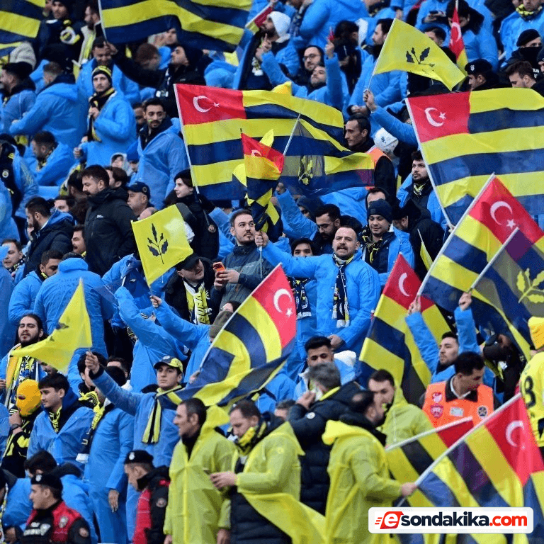 Raincoats and Beanies to Be Distributed to Fenerbahçe Fans Traveling to Galatasaray Away Match