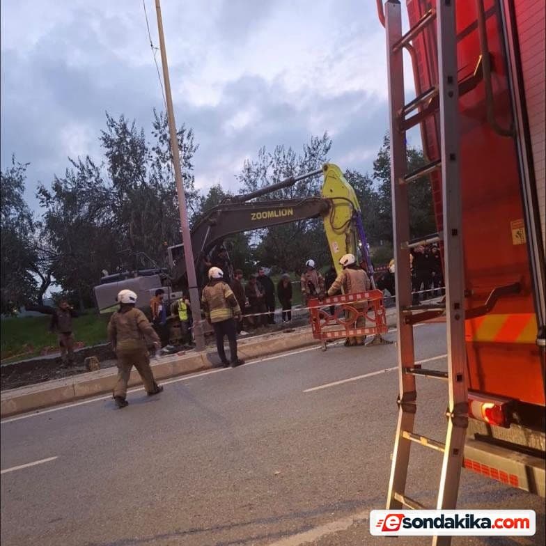Worker Trapped Beneath Soil in Collapse Dies