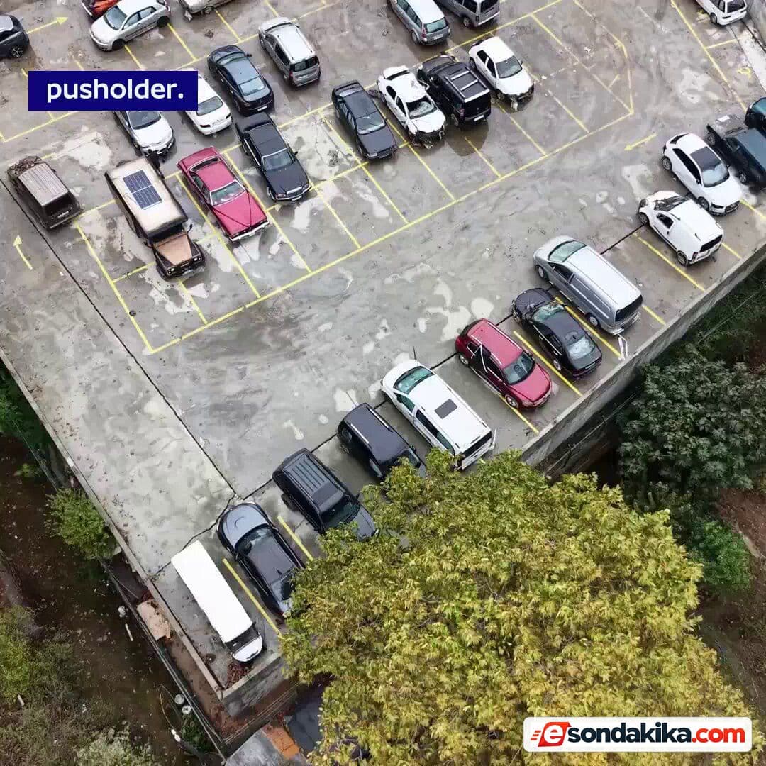 40 vehicles swept along by floodwaters in Ayazağa moved to a car park