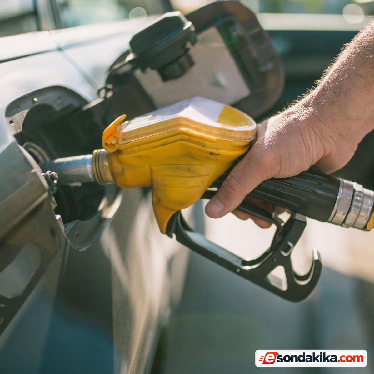 A 5.65 TL gasoline price cut is expected tonight