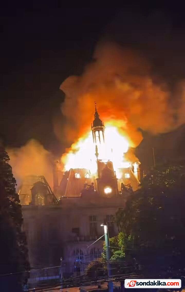 Bell tower of Limoges City Hall collapses in fire