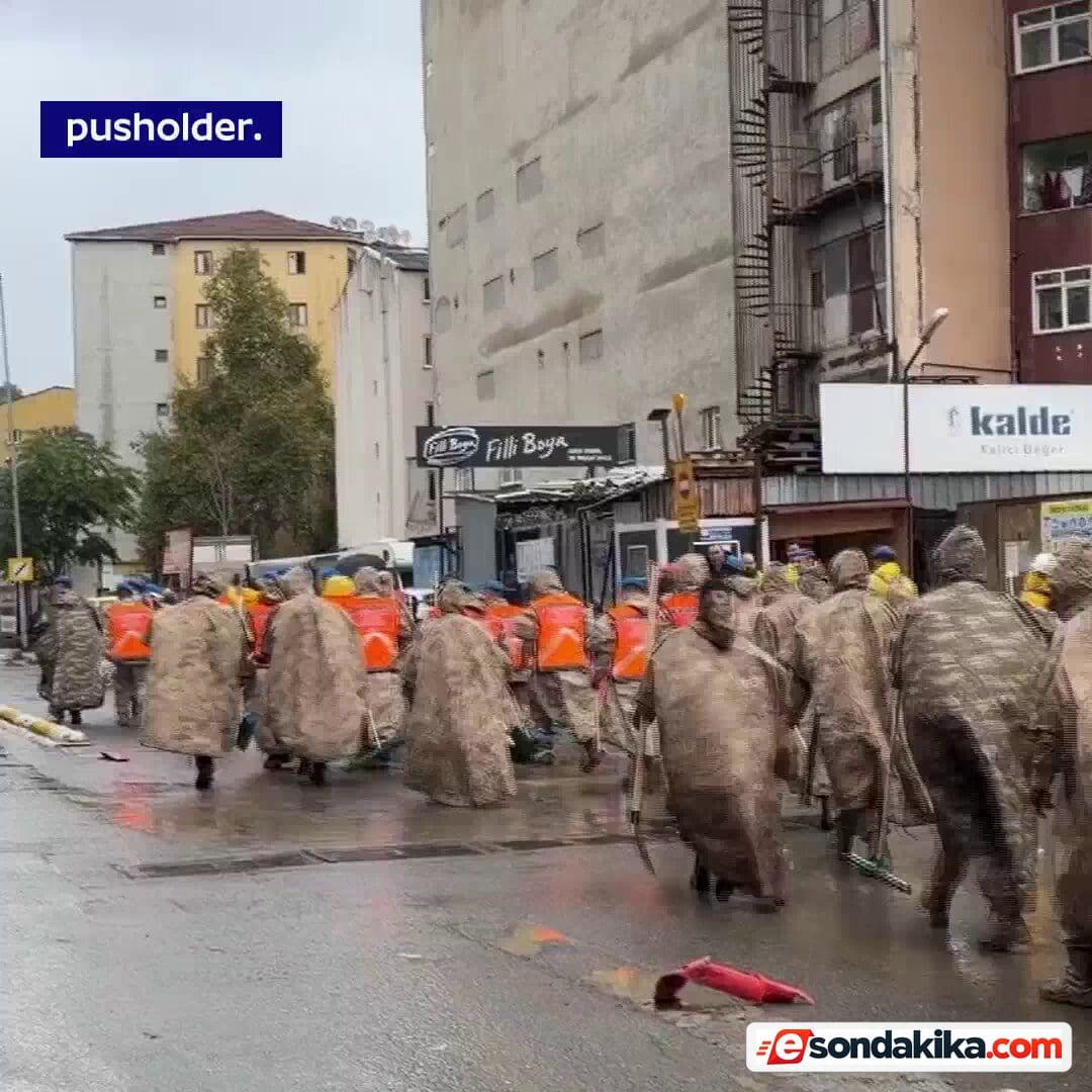Gendarmerie joins post-flood cleanup in Istanbul’s Ayazağa