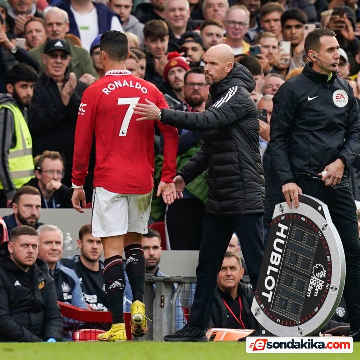 Ten Hag: Ronaldo let me and the team down