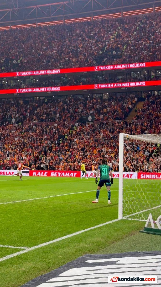 Ederson Denies Barış Alper Yılmaz’s Shot