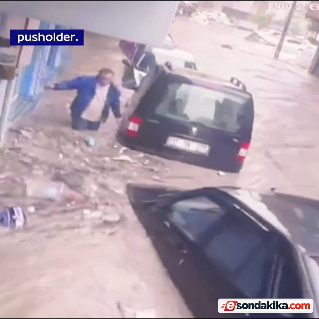 Footage shows vehicles swept away by floods in Sarıyer’s Ayazağa